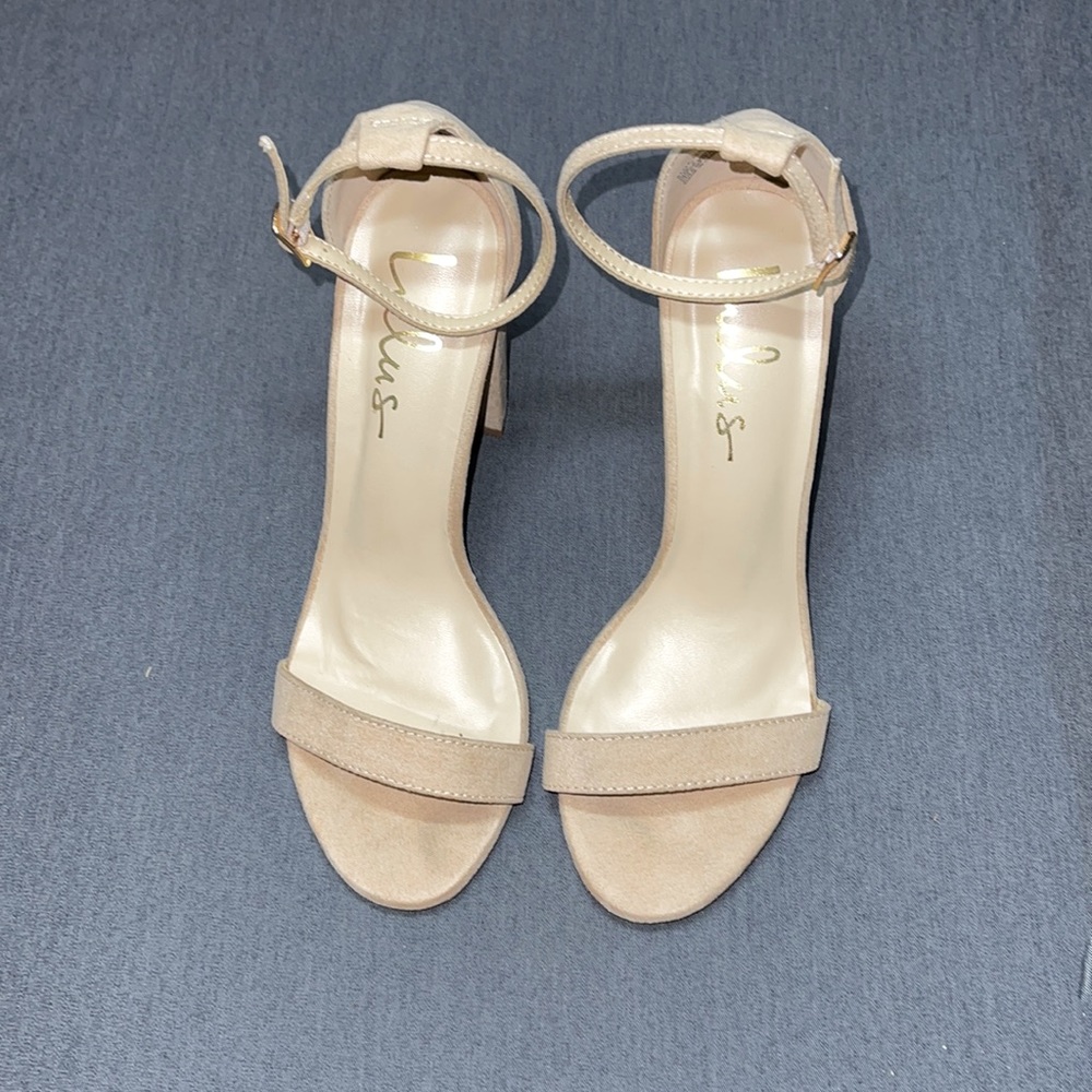 Arylee Light Nude Suede Ankle Strap Heels size 7